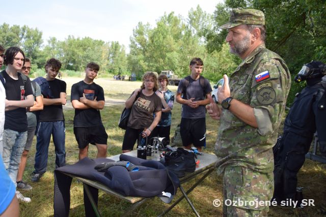 Branný deň so ženistami