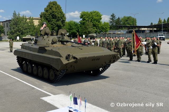 Brigádny generál Alexander Kollárik odovzdal velenie 1. mechanizovanej brigády plukovníkovi gšt. Štefanovi Acsaiovi