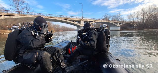 Výcvik potápača špecialistu