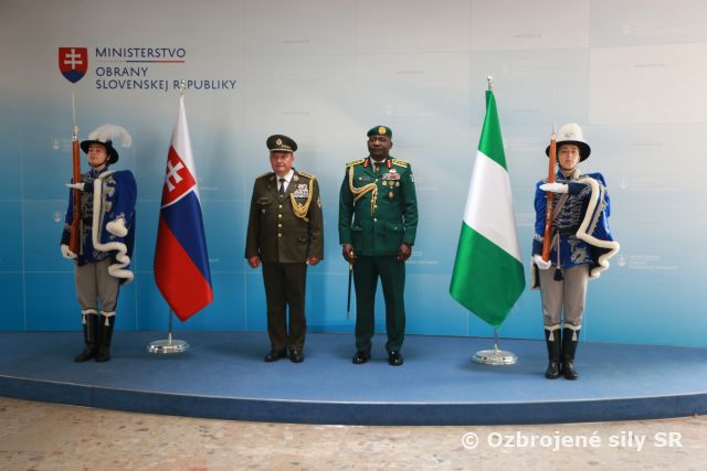 Prehĺbenie vojenskej spolupráce medzi SR a Nigériou