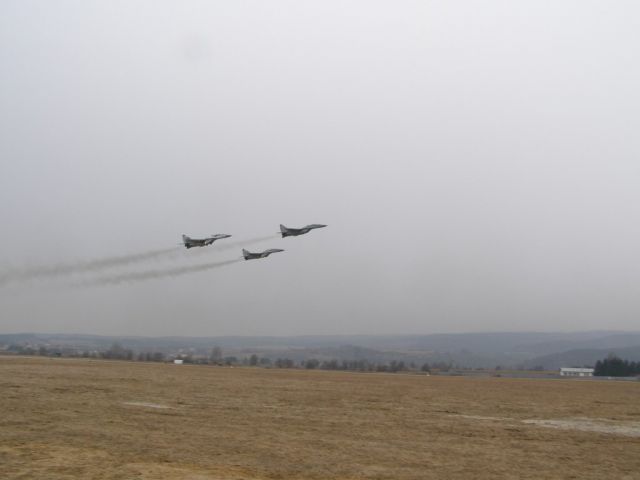 Letecká technika zo Sliača sa sťahuje do Kuchyne