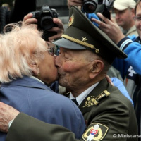 Minister obrany Martin Glváč si pripomenul 70. výročie Karpatsko-duklianskej operácie