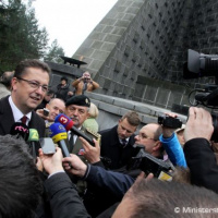 Minister obrany Martin Glváč si pripomenul 70. výročie Karpatsko-duklianskej operácie