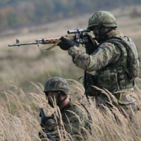 Úspešné zladenie vojakov piatich armád na Lešti