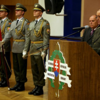 Slávnostný nástup pri príležitosti výročia Dňa boja za slobodu a demokraciu
