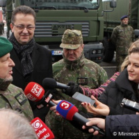 M. Glváč: Nové vozidlá pre vojakov sú našim ďalším splneným záväzkom, že do modernizácie dáme viac peňazí