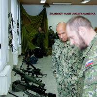 06 Walters navštívil 5. pluk