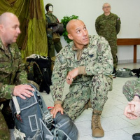 08 Walters navštívil 5. pluk