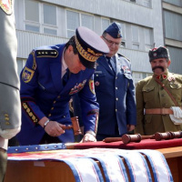 Jazdci 2. jazdeckého pluku SIBÍRSKY sa pýšia vlastnou zástavou