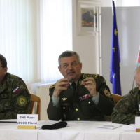 Náčelník generálneho štábu generálporučík Maxim na komplexnom štábnom nácviku