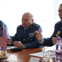 Generálmajor Macko sa stretol s náčelníkom štábu Vzdušných síl Národnej gardy štátu Indiana