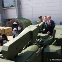 M. Glváč: Húfnica EVA je ďalší krôčik k oživeniu nášho zbrojárskeho priemyslu