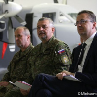 Stíhačky MiG-29 donútili pristáť na letisku v Kuchyni lietadlo, ktoré narušilo náš vzdušný priestor