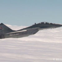 Stíhačky MiG-29 donútili pristáť na letisku v Kuchyni lietadlo, ktoré narušilo náš vzdušný priestor