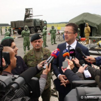 Stíhačky MiG-29 donútili pristáť na letisku v Kuchyni lietadlo, ktoré narušilo náš vzdušný priestor