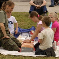 Deň detí na letisku v Kuchyni