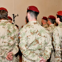 01 TASR: „Po návrate z misií privítali v 5. pluku špeciálneho určenia v Žiline 48 vojakov“