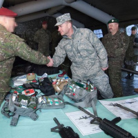 09 Žilinský 5. pluk navštívil šéf amerických špeciálov dislokovaných v Európe