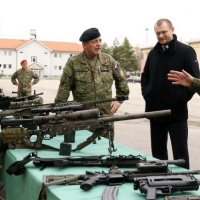 03 Prezident Andrej Kiska: “5. pluk špeciálneho určenia je pýchou našich ozbrojených síl“