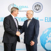 17. Veliteľ 5. pluku špeciálneho určenia na sympóziu o Hybridnej vojne