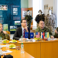 06 Veľvyslanec Adam Sterling: 