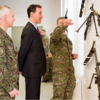 08 Veľvyslanec Adam Sterling: 