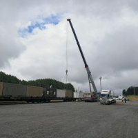 Vykládka kontajnerov v Garkalne (LVA)