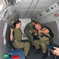 Praktický nácvik núdzového opustenia lietadla