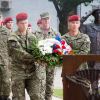 01 5. pluk navštívil šéf NSHQ