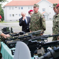 07 5. pluk navštívil šéf NSHQ