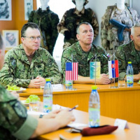 15 5. pluk navštívil šéf NSHQ