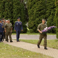 Pietny akt kladenia vencov