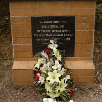 Pietny akt kladenia vencov