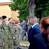 02 Trebišovskú 23-ku navštívil minister obrany