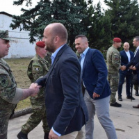 03 Trebišovskú 23-ku navštívil minister obrany