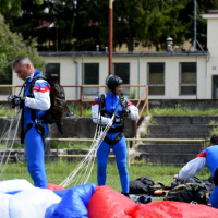 07 Inštruktori výsadkovej prípravy trénovali v Žiline