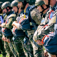 18 Policajti, špeciáli a hasiči na Mare