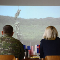 08 veľvyslankyňa Brink: „Ceníme si nasadených slovenských operátorov SOF“