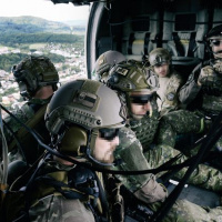 01 ohliadnutie za letom I.: Z Black Hawk-u lanom