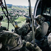 04 ohliadnutie za letom I.: Z Black Hawk-u lanom