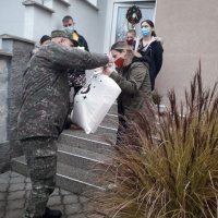 Predvianočné prekvapenie pre deti z Centra pre deti a rodiny v Pezinku