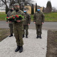 Príslušníci dopravného krídla odhalili pomník pri príležitosti 140. výročia narodenia generála Milana Rastislava Štefánika