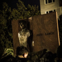 19 Crescid in adversis virtus – patri k najlepším!