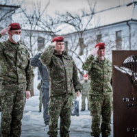 03 So spomienkou na priateľov už po ôsmykrát