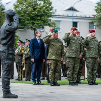 09 TASR: Žilina: Novým veliteľom 5. pluku špeciálneho určenia je Peter Žochňák	
