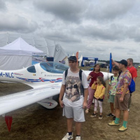 Deti z detského domova na medzinárodných leteckých dňoch