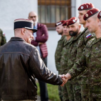 13 Francúzi u „piatakov“