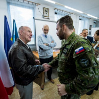 23 Francúzi u „piatakov“