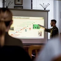 01 Sedem statočných