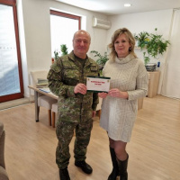 Odovzdanie finančného daru pre CDaR Pezinok